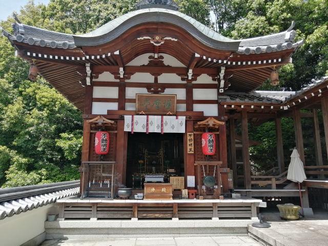 尊鉢厄神 釈迦院庭園｜荒木芳邦作庭の美しい庭園と奈良時代創建の古刹の魅力を完全ガイド