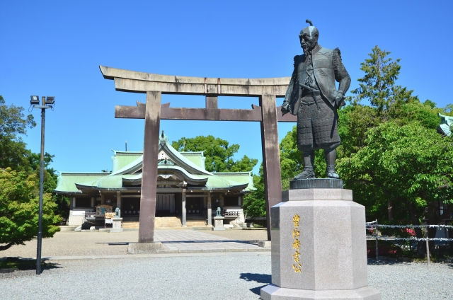 大阪城豊國神社庭園"秀石庭"｜昭和の名匠重森三玲が作庭した石庭の魅力と見どころを完全ガイド