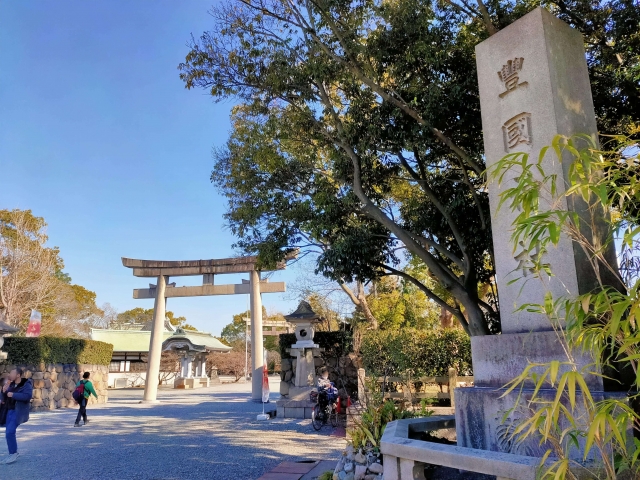 大阪城豊國神社庭園"秀石庭"｜昭和の名匠重森三玲が作庭した石庭の魅力と見どころを完全ガイド