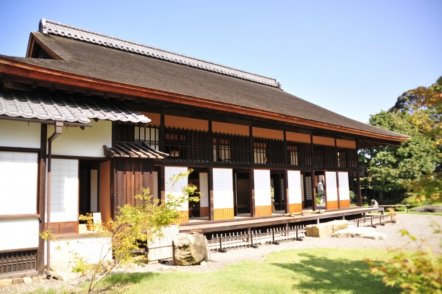 玄宮楽々園｜彦根城下に広がる美しい日本庭園の魅力と見どころ、拝観案内を徹底紹介
