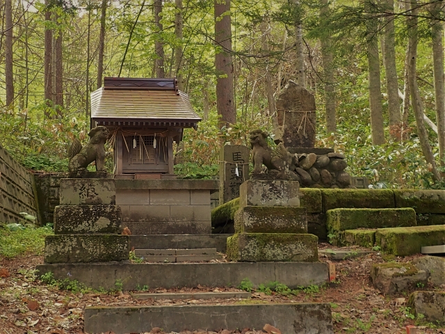 定山渓神社｜温泉街を見守る由緒ある神社の歴史と見どころ、参拝情報を完全ガイド