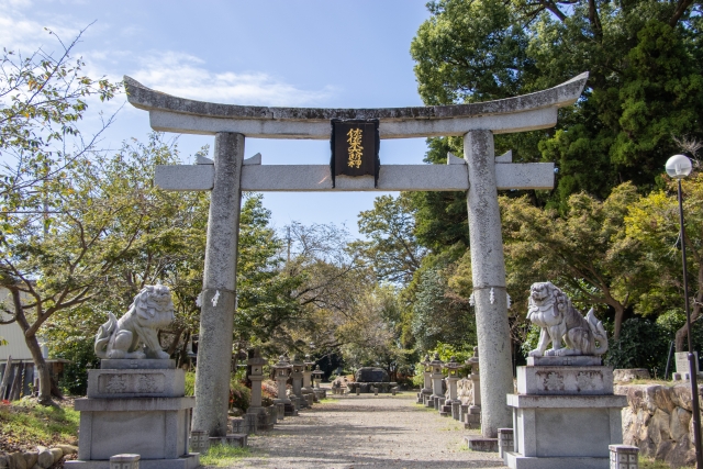 沙沙貴神社庭園｜佐々木源氏発祥の地に咲く鈍穴流の名庭と歴史を完全ガイド