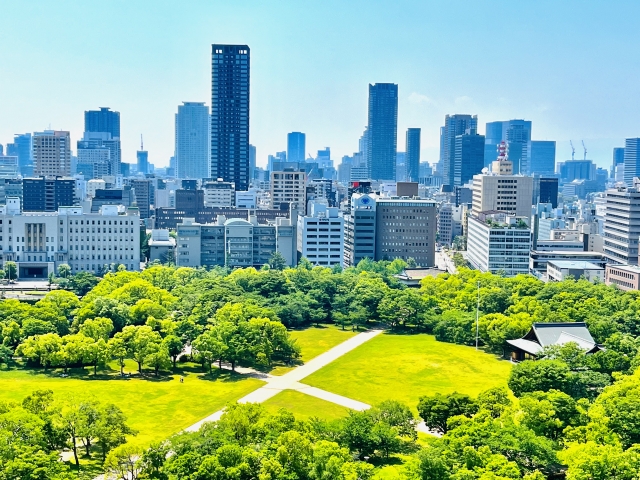 大阪城 日本庭園｜天守閣を借景とする美しい庭園の魅力と見どころ、散策案内を徹底紹介