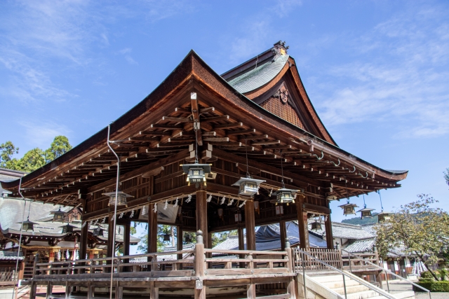沙沙貴神社庭園｜佐々木源氏発祥の地に咲く鈍穴流の名庭と歴史を完全ガイド