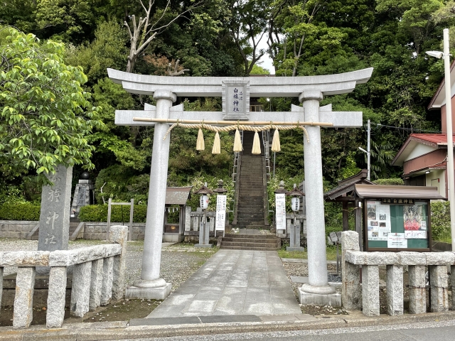 白旗神社｜由緒ある神社の歴史と見どころ、参拝情報を完全ガイド