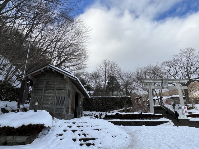 Nasu Onsen Jinja｜Complete guide to the charms and worship at this famous shrine steeped in history and tradition