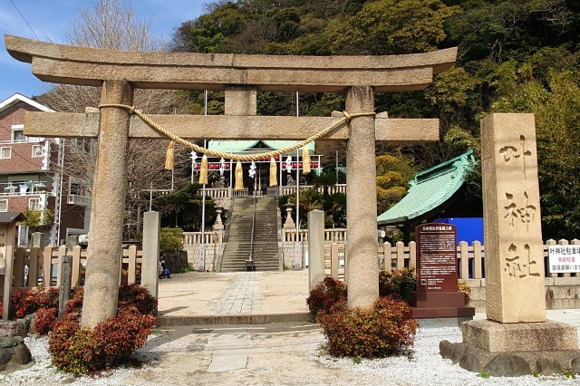叶神社｜源氏再興の願いが叶った由緒ある神社の歴史と見どころ、参拝情報を完全ガイド