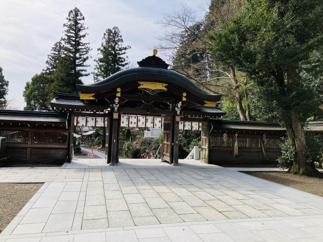 高麗神社｜出世開運で名高い1300年の歴史を誇る神社の魅力と参拝案内を完全ガイド