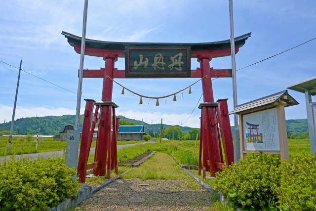 丹内山神社｜由緒ある神社の歴史と見どころ、参拝情報を完全ガイド