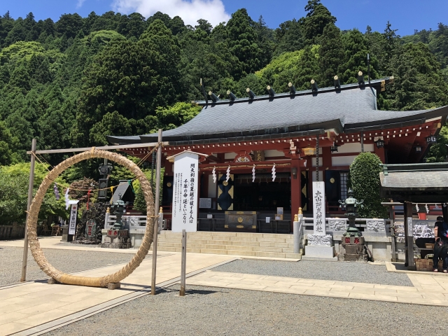 大山阿夫利神社｜関東総鎮護の霊峰で紡がれる2200年の歴史と神々の加護を完全ガイド