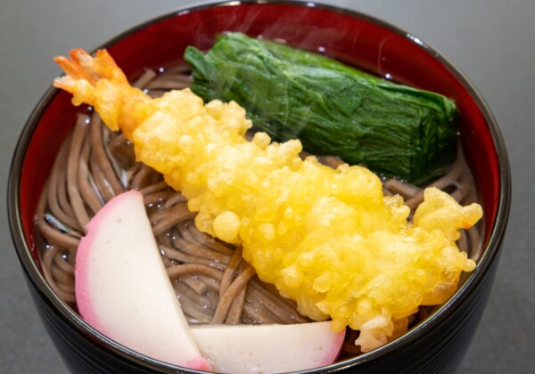小田原かまぼこの歴史｜魚と水と東海道が生んだ白い名物