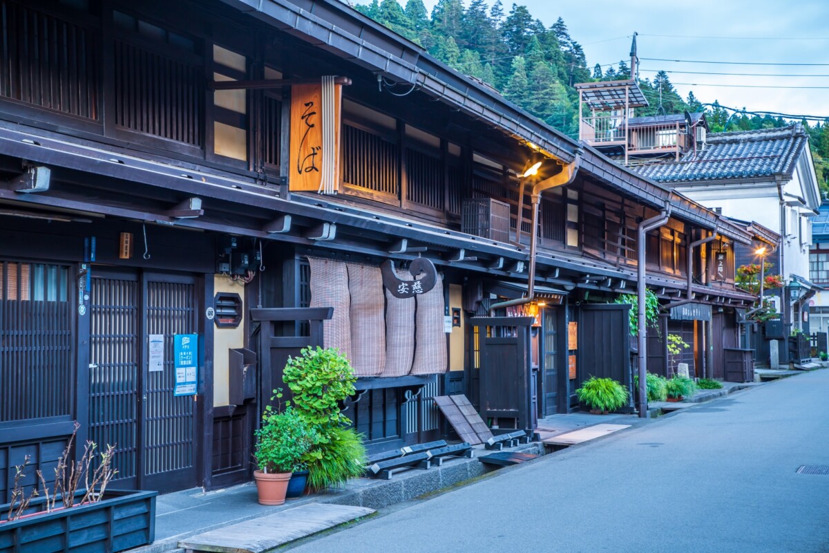 飛騨高山、江戸の面影が息づく町へ。歴史と見どころをやさしくご案内