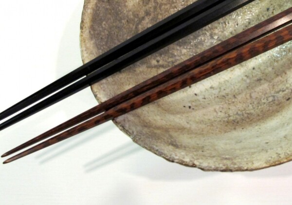 職人の技と想いで、美しくて使いやすい「江戸木箸」をご紹介