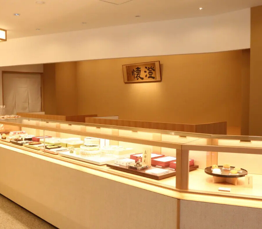 「亀屋良長」の秘伝、京都名水で紡ぐ伝統和菓子の世界