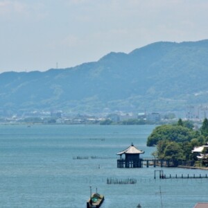 浮御堂（満月寺）｜琵琶湖に浮かぶ歴史ある古刹の魅力と見どころ、参拝案内を詳しく解説