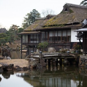 玄宮園｜美しい大名庭園の魅力と見どころ、拝観案内を徹底紹介