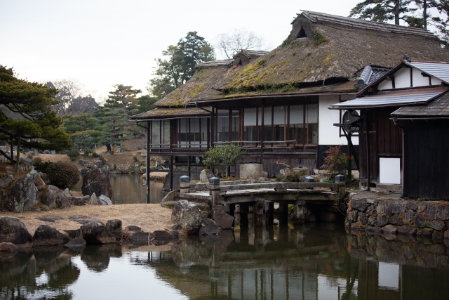 玄宮園|美しい大名庭園の魅力と見どころ、拝観案内を徹底紹介