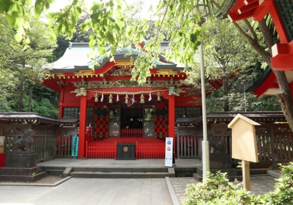 江島神社中津宮｜江の島三宮の一つ、市寸島比賣命を祀る古刹の歴史と見どころを完全ガイド