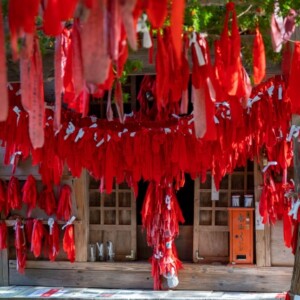 卯子酉神社｜遠野物語が伝える恋愛成就の神社、参拝案内と縁結びご利益を詳しく解説