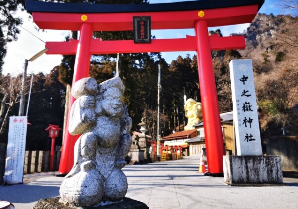 中之嶽神社｜日本一の大黒様と巨岩信仰の歴史ある古社の魅力、参拝案内を完全ガイド