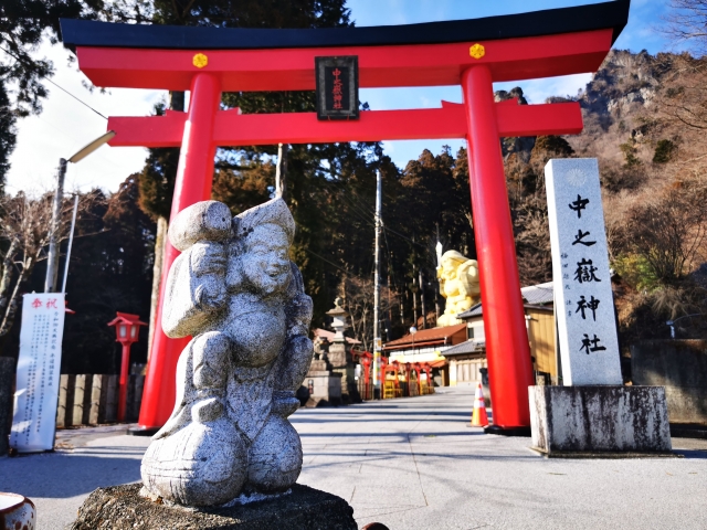中之嶽神社|日本一の大黒様と巨岩信仰の歴史ある古社の魅力、参拝案内を完全ガイド