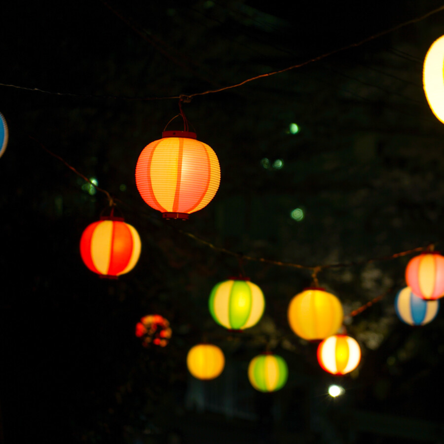 三条仏壇とは？その魅力と歴史、特徴など詳しく解説（Shutterstock / contributor: 301518489）