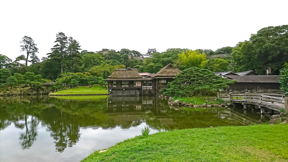 彦根・城下町さんぽガイド。国宝のお城から街並み・グルメまで、はじめての彦根を楽しむ5つの場所