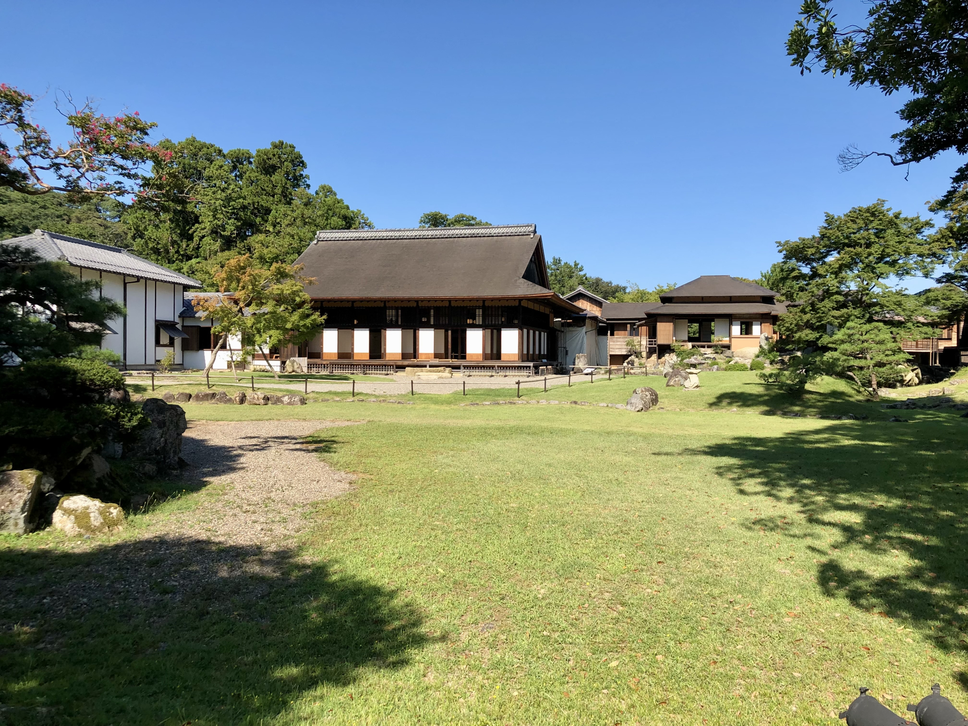 彦根・城下町さんぽガイド。国宝のお城から街並み・グルメまで、はじめての彦根を楽しむ5つの場所