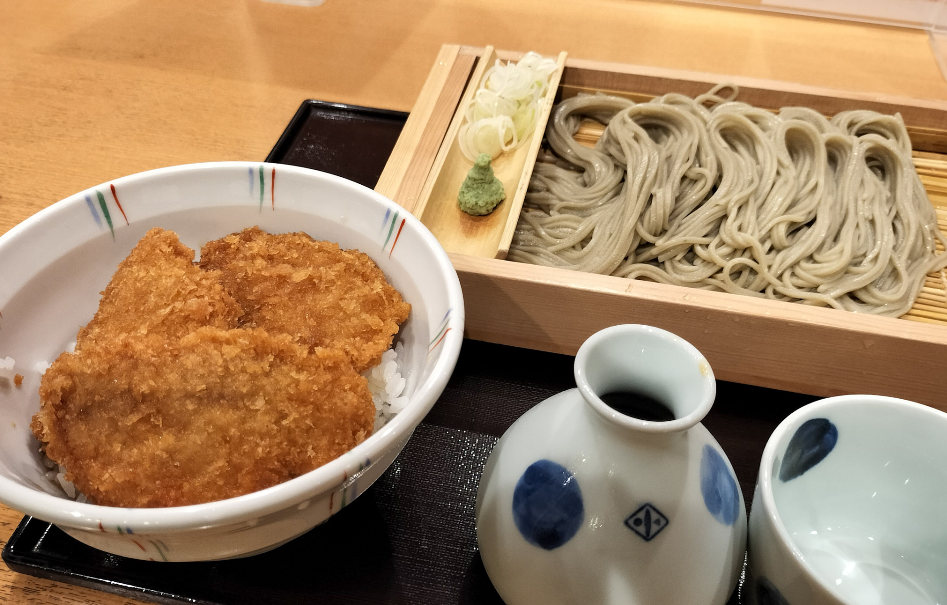 へぎそばとは。新潟・魚沼が生んだ、織物から生まれた一皿