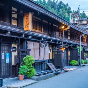飛騨高山、江戸の面影が息づく町へ。歴史と見どころをやさしくご案内