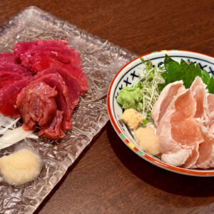 熊本の馬刺しに息づく物語。歴史とともに楽しむ、桜色の郷土料理