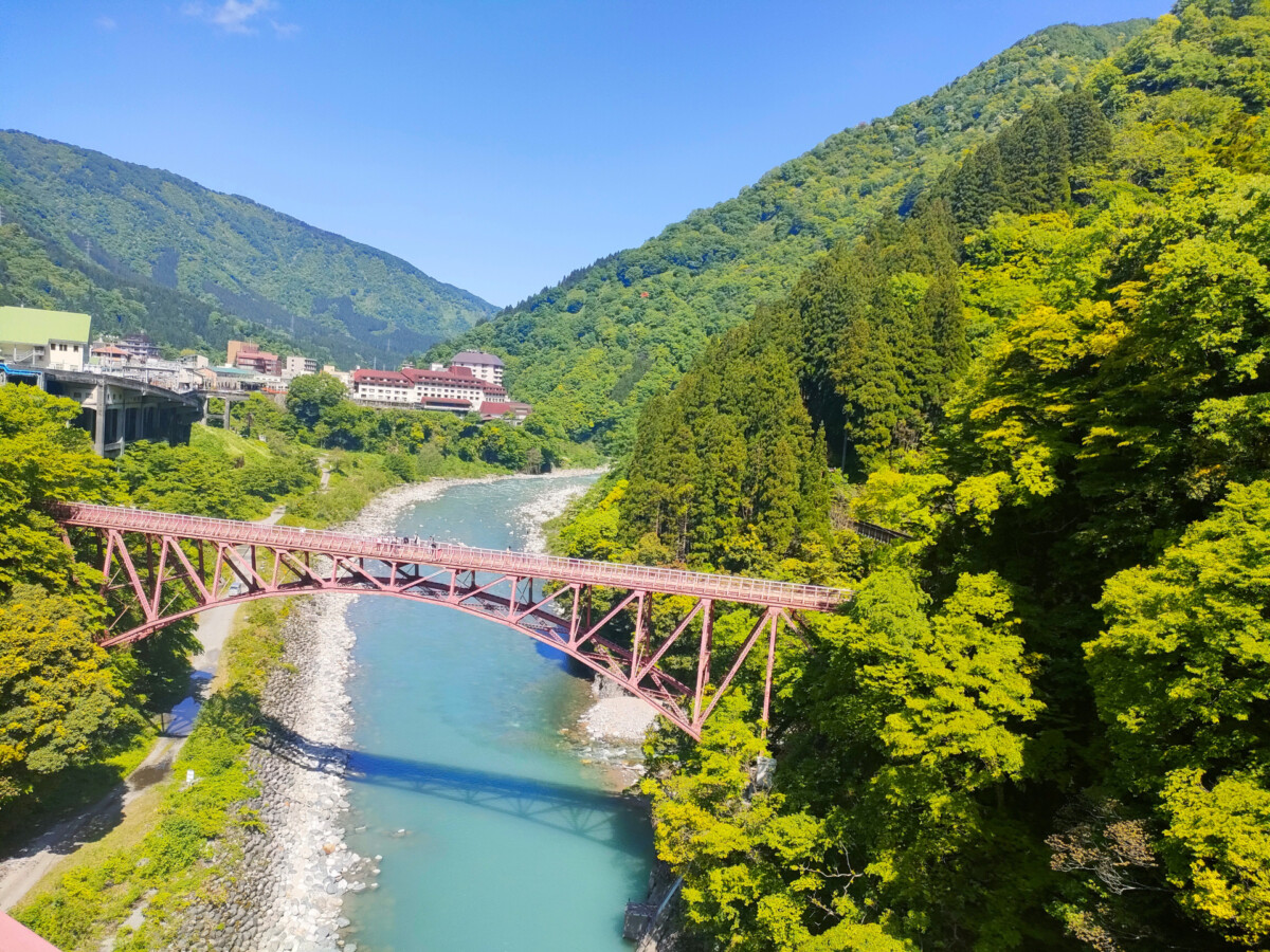 黒部峡谷トロッコ電車で出会う絶景めぐり、宇奈月から欅平までの旅