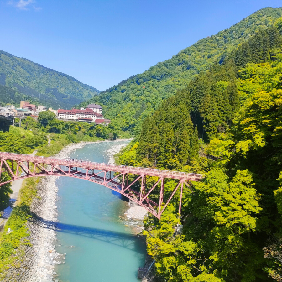 黒部峡谷トロッコ電車で出会う絶景めぐり、宇奈月から欅平までの旅