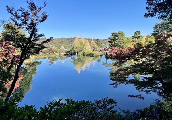 兼六園に四季を訪ねる 日本三名園がみせる表情のうつろい