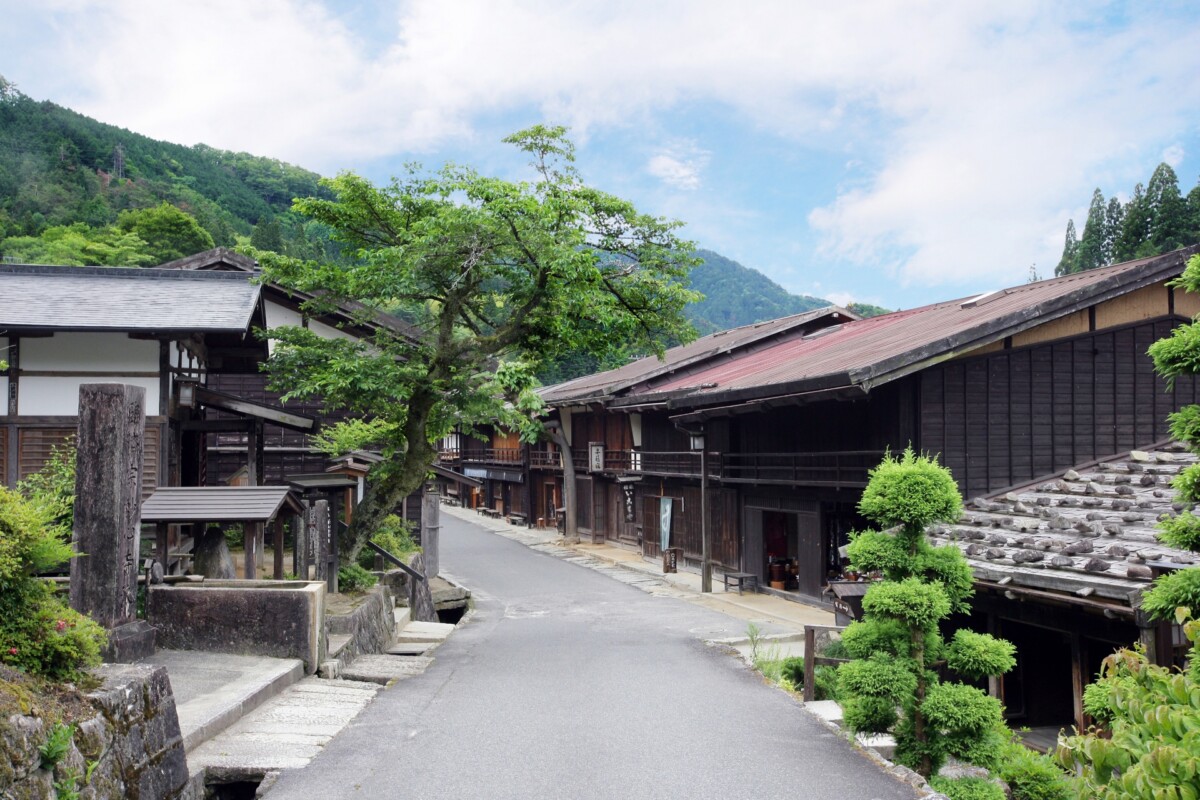 木曽路の宿場町をめぐる旅 妻籠宿・馬籠宿で出会う古き佳き日本