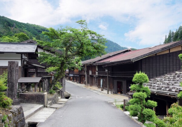 木曽路の宿場町をめぐる旅 妻籠宿・馬籠宿で出会う古き佳き日本