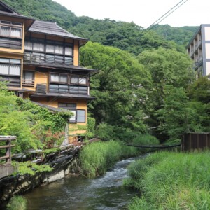 東山温泉 会津の奥座敷で出会う、心をほどく寄り道めぐり