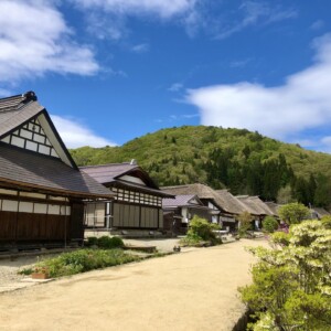 大内宿 茅葺き屋根が守り継ぐ、時が止まったような宿場町