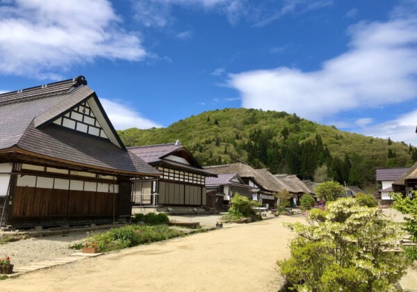 大内宿 茅葺き屋根が守り継ぐ、時が止まったような宿場町