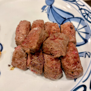神戸牛とは。歴史と特徴からひもとく、贈り物にふさわしいシーン別の選び方