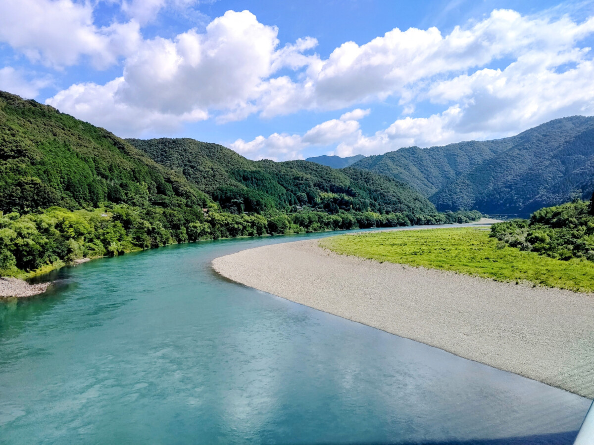 四万十川、最後の清流と呼ばれる理由をたどる旅