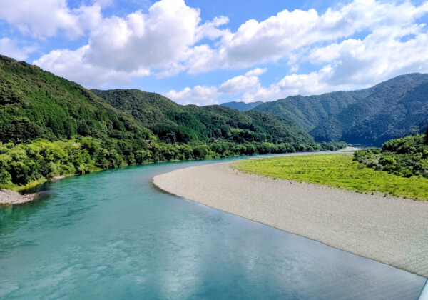 四万十川、最後の清流と呼ばれる理由をたどる旅