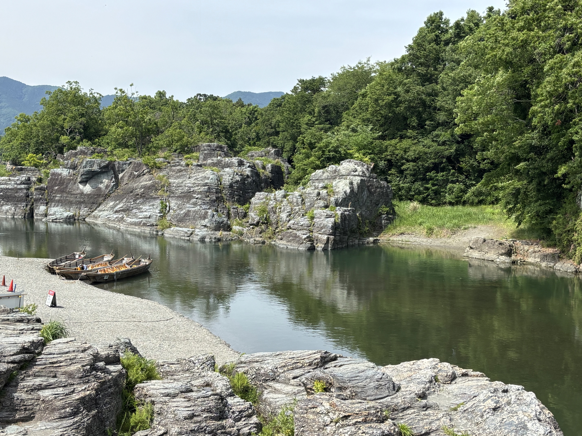 長瀞の岩畳とライン下り 荒川が見せてくれる地球の素顔