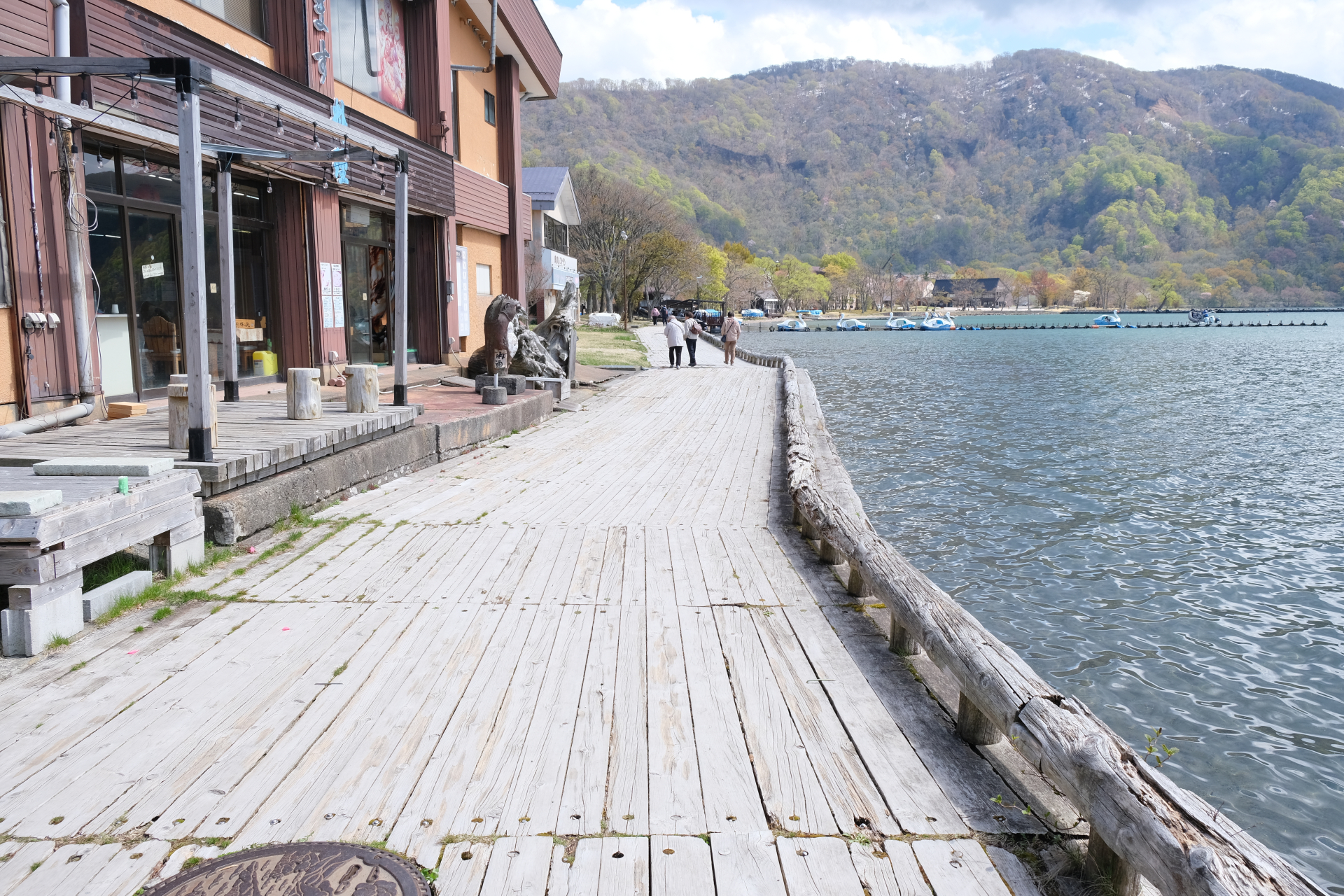 十和田湖から奥入瀬渓流へ、水源をたどる旅の見どころ