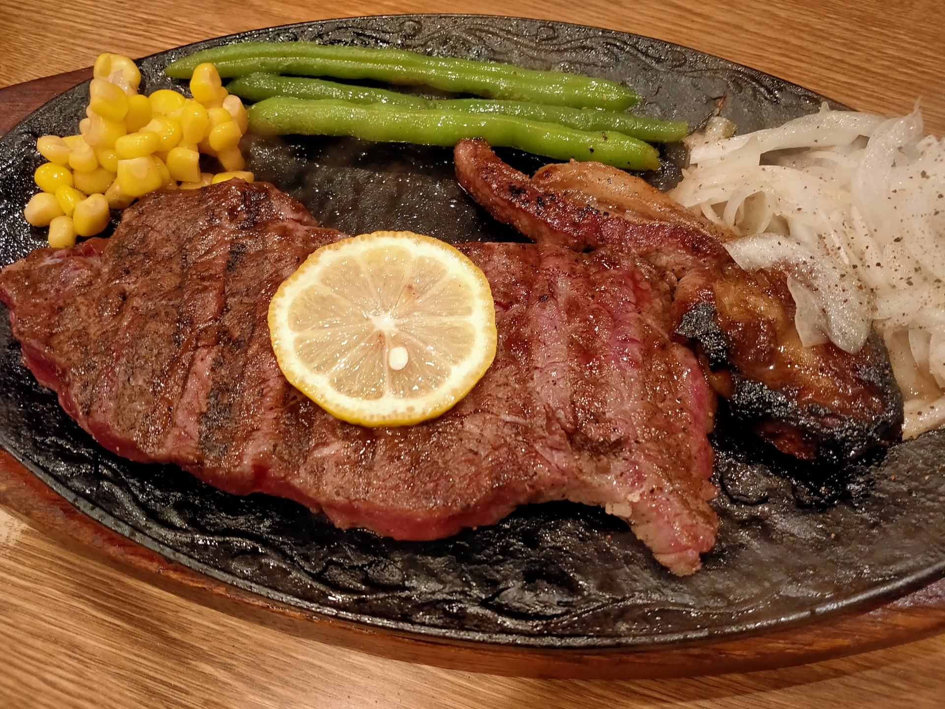 神戸牛とは。歴史と特徴からひもとく、贈り物にふさわしいシーン別の選び方
