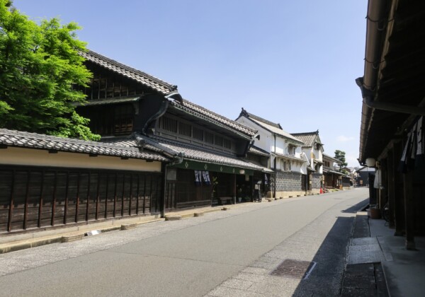 有松絞・鳴海絞 愛知が育てた藍と白の染め物