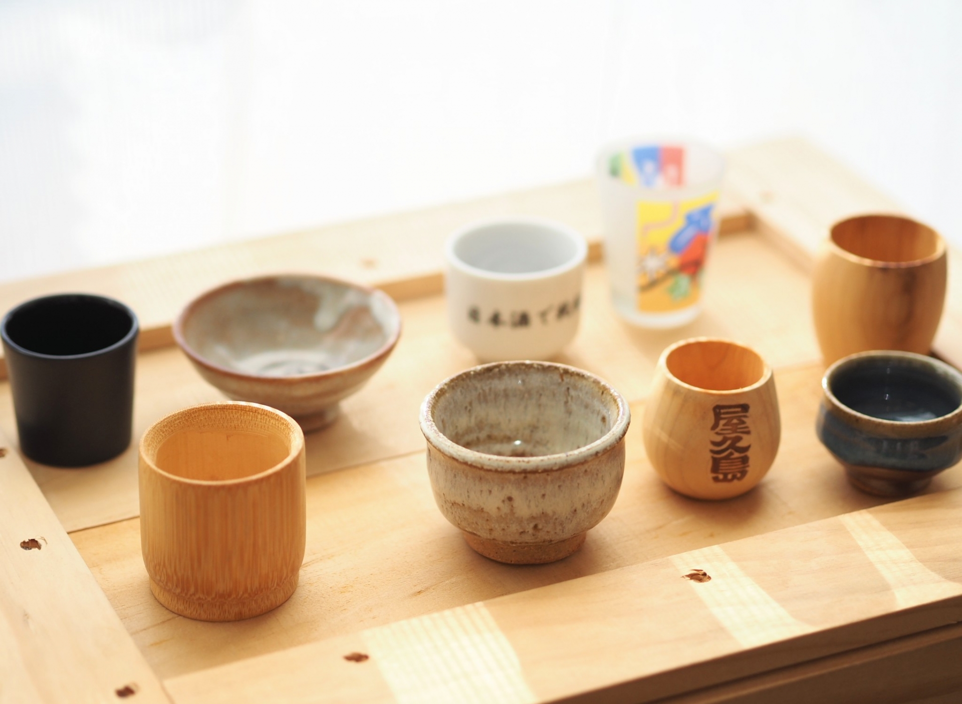 川連漆器。秋田の山あいで800年続く、赤と黒のうつわ
